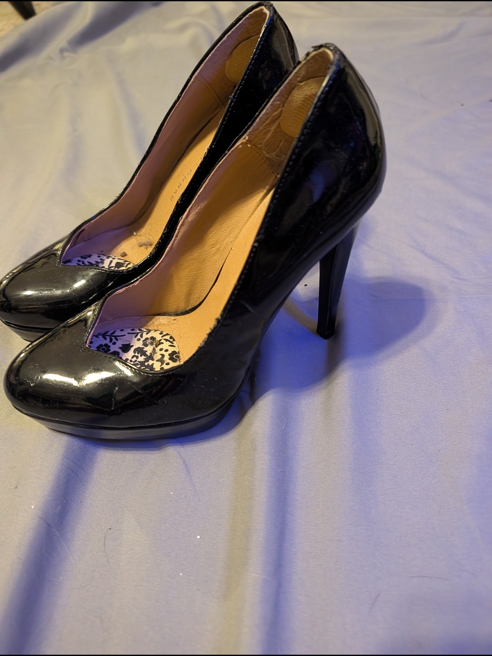 LC Lauren Conrad Black Patent Platform Pumps